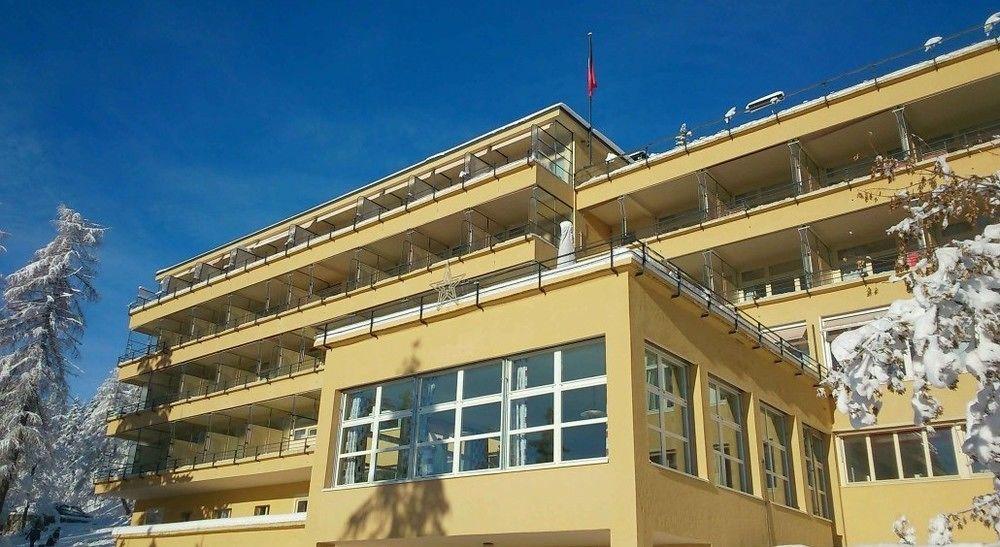 Crans-Montana Youth Hostel Luaran gambar